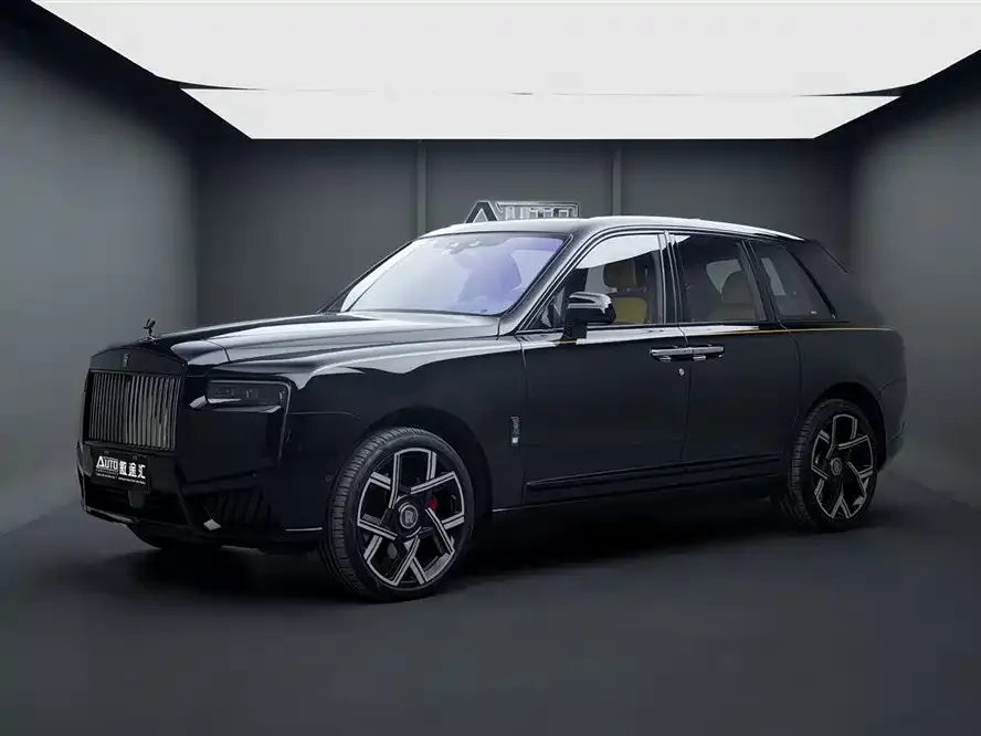 Rolls-Royce Cullinan — фото 1