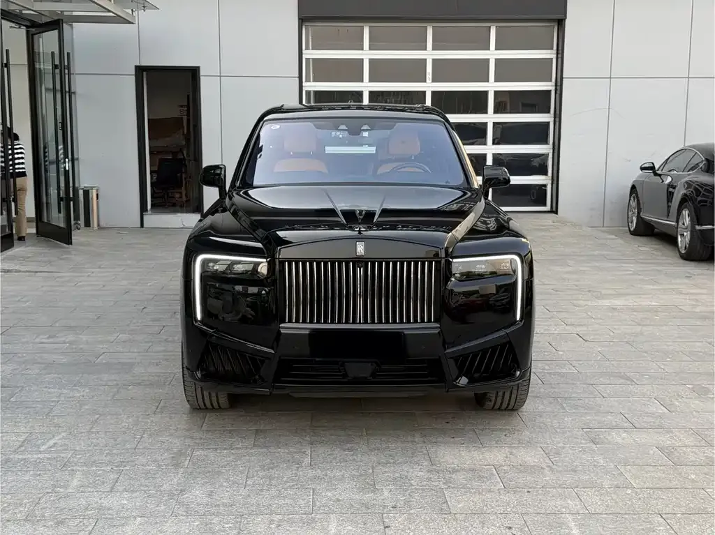 Rolls-Royce Cullinan — фото 9