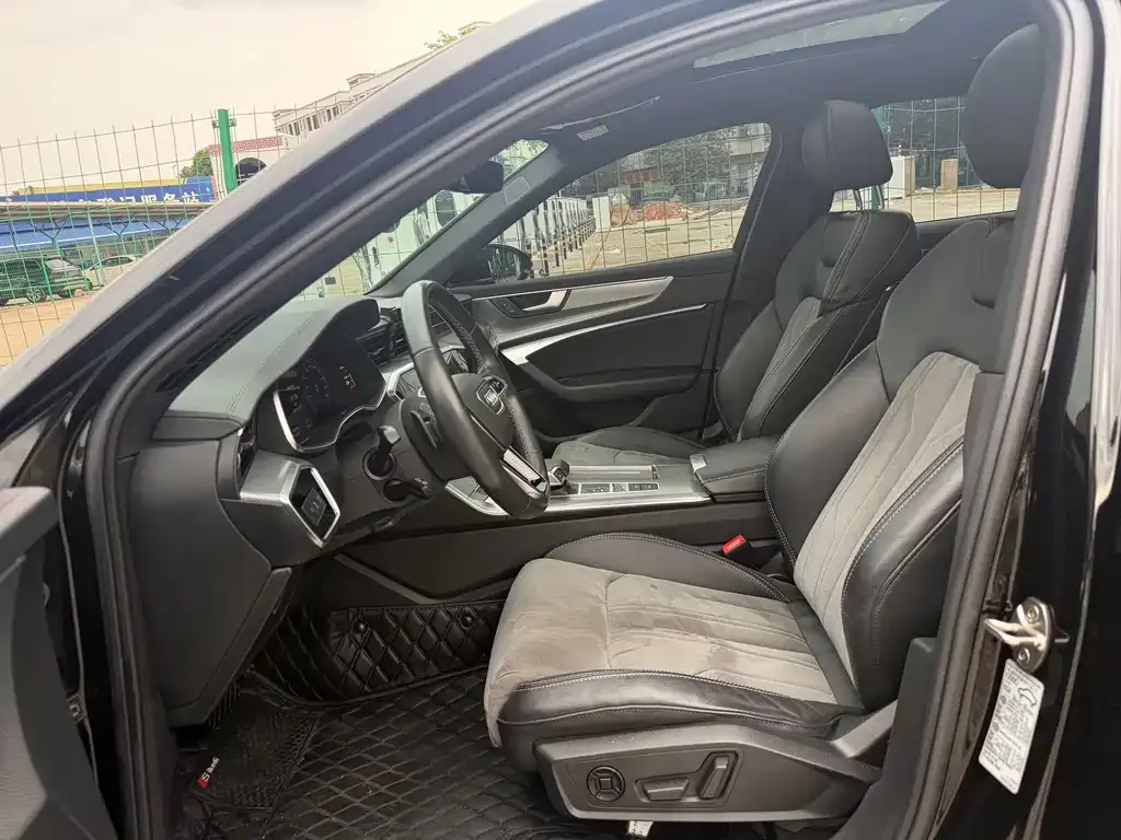 Audi A6L — фото 2
