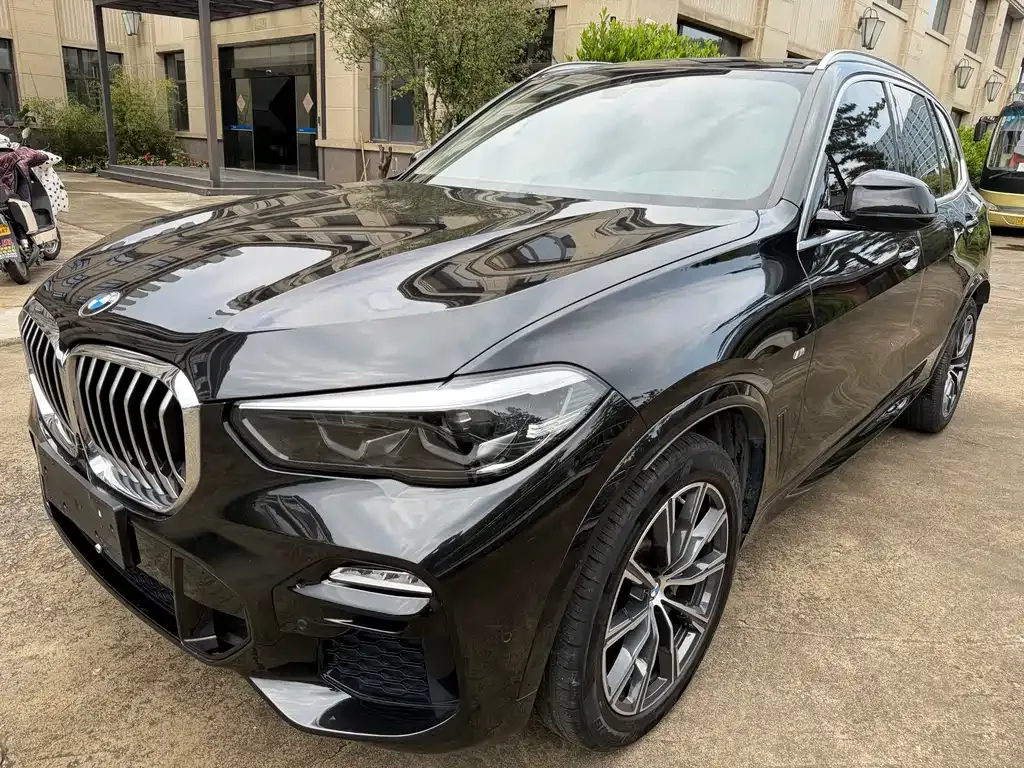 BMW X5 (Import) — фото 1