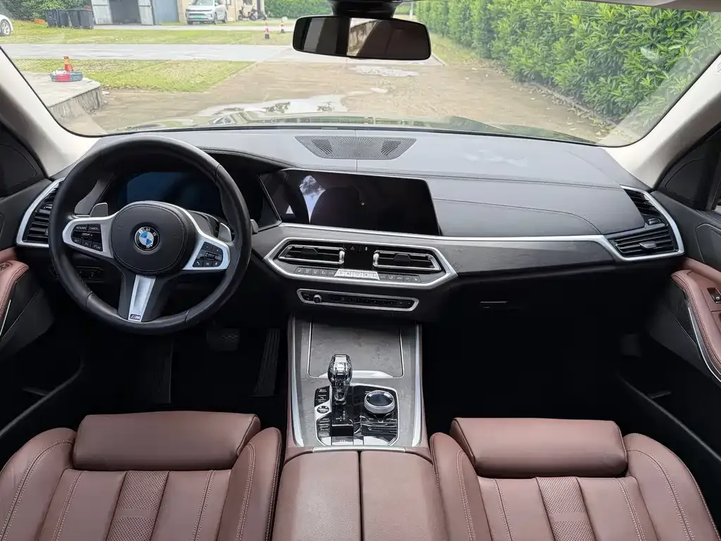 BMW X5 (Import) — фото 2