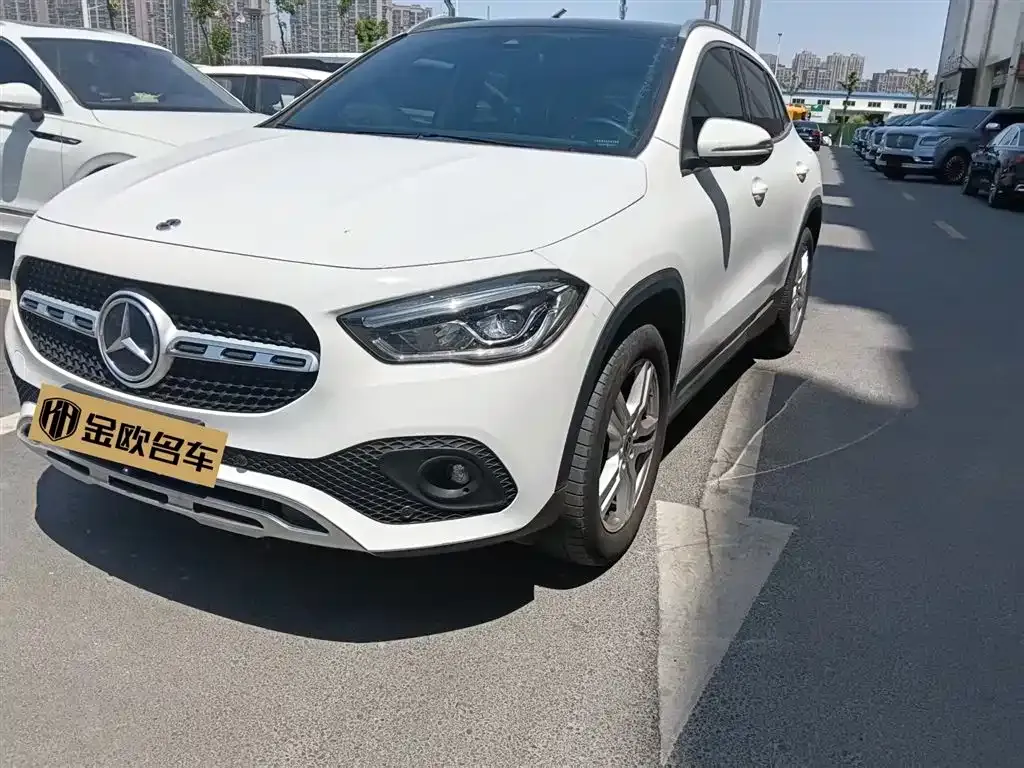 Mercedes-Benz GLA — фото 6