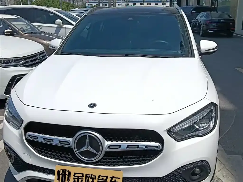 Mercedes-Benz GLA — фото 7