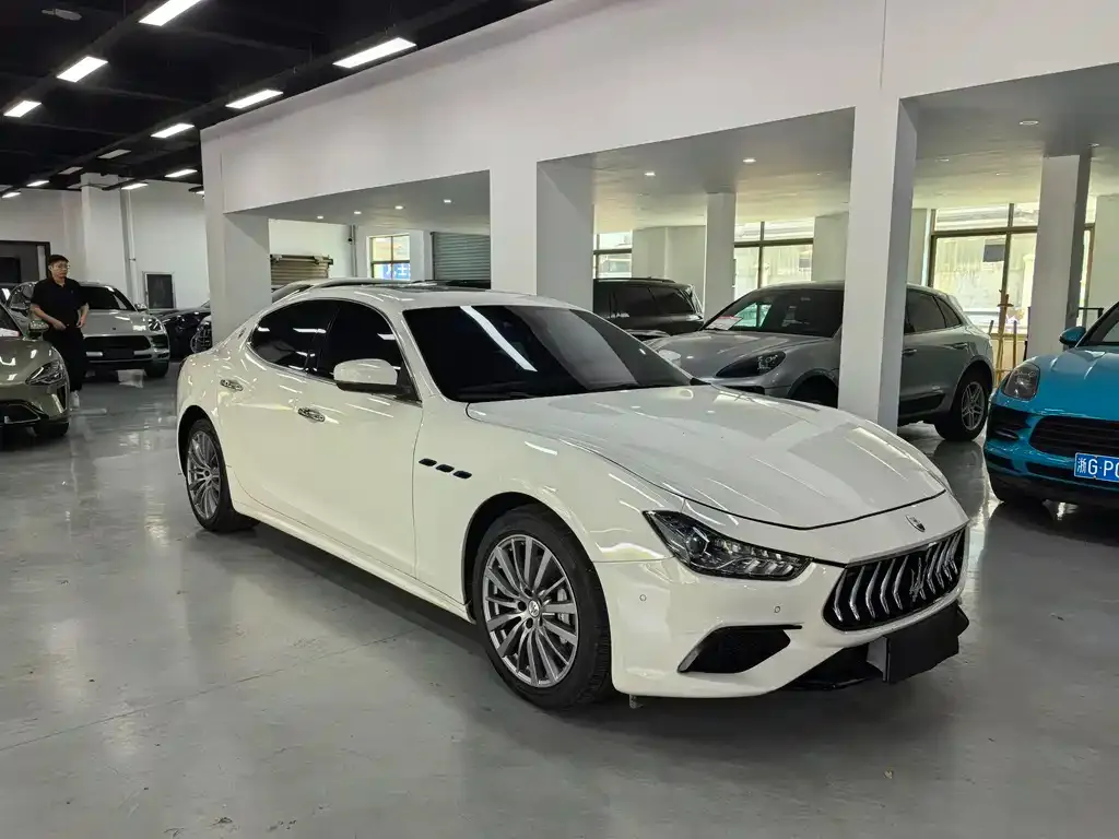 Maserati Ghibli — фото 3
