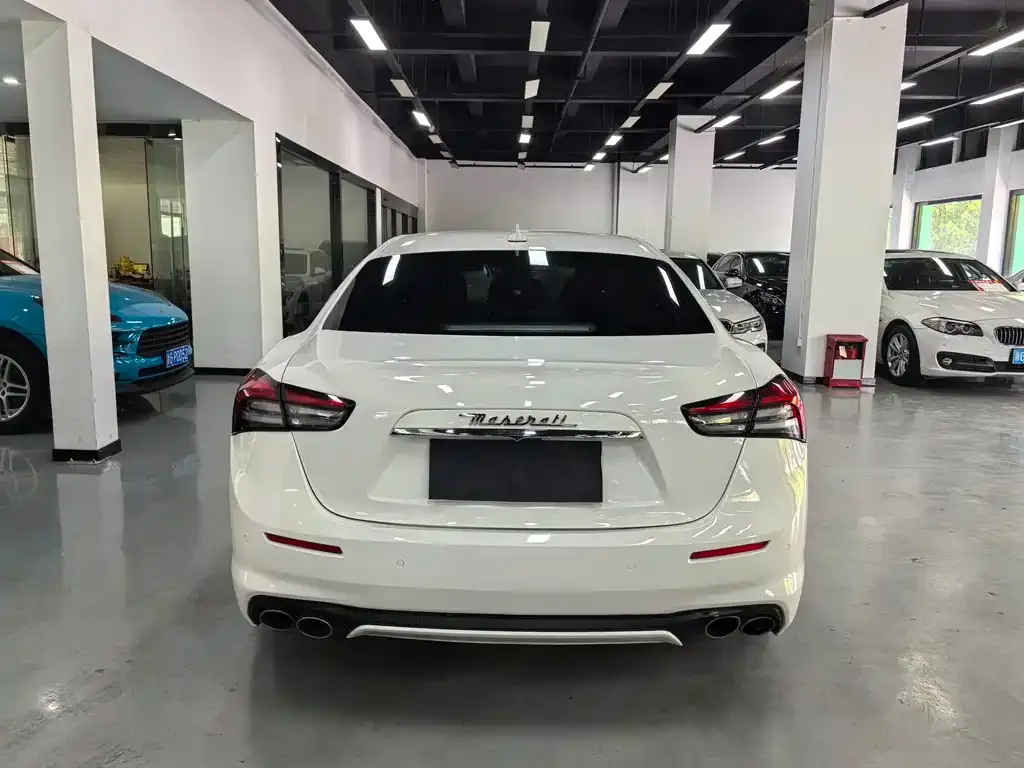 Maserati Ghibli — фото 6
