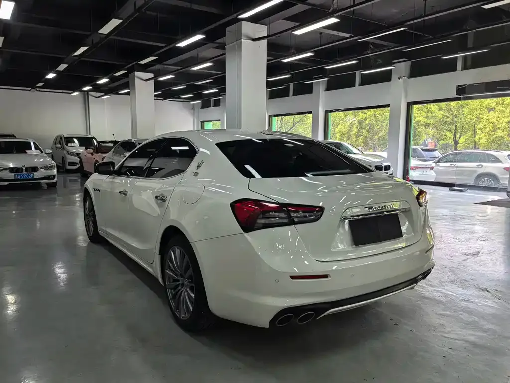 Maserati Ghibli — фото 5