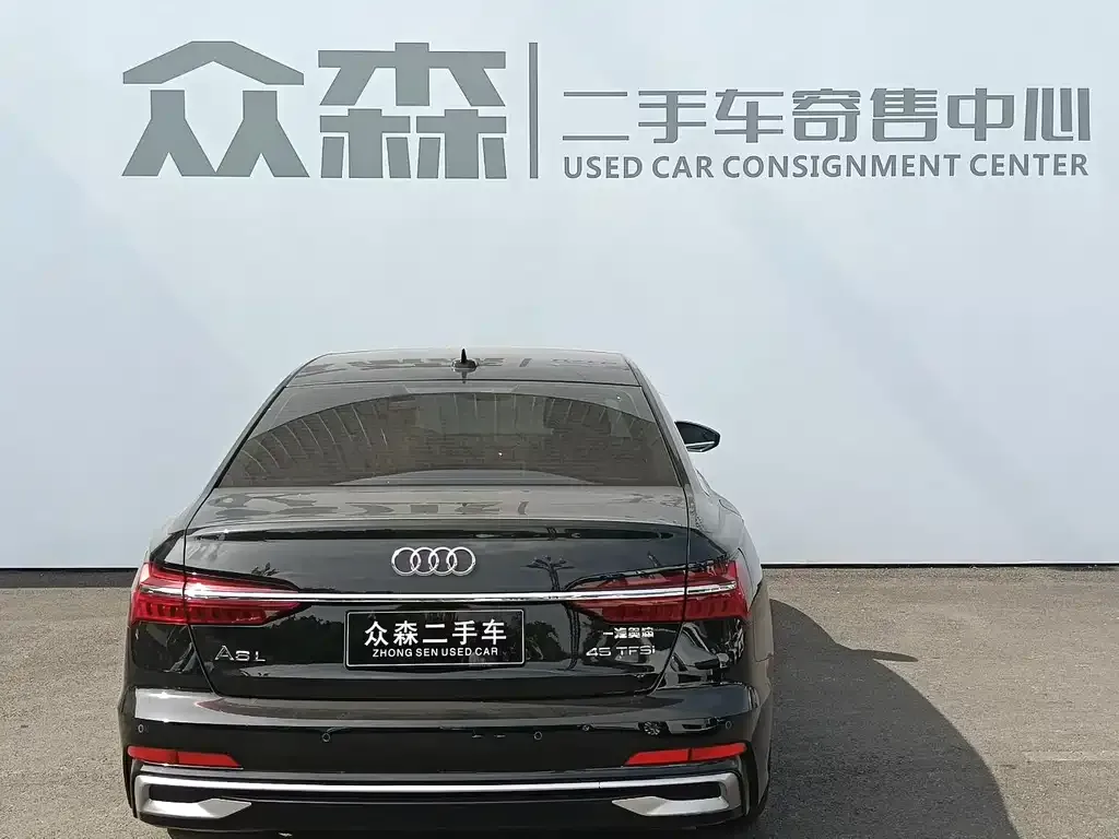 Audi A6L — фото 9