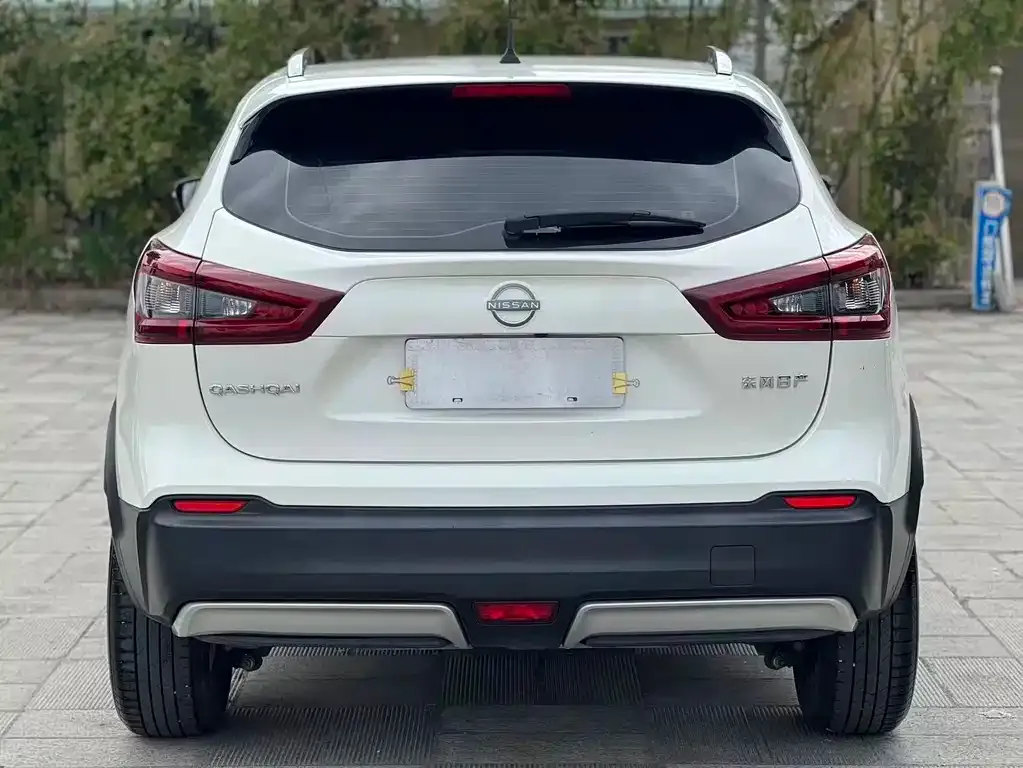 Nissan Qashqai — фото 2