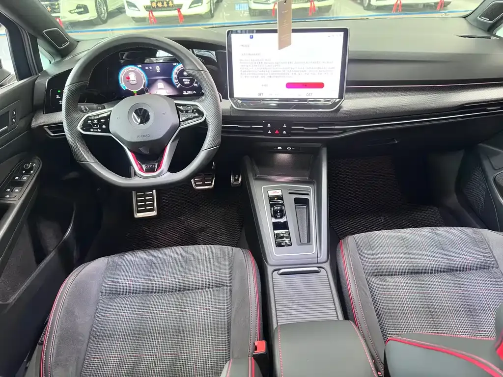 Volkswagen Golf GTI — фото 2