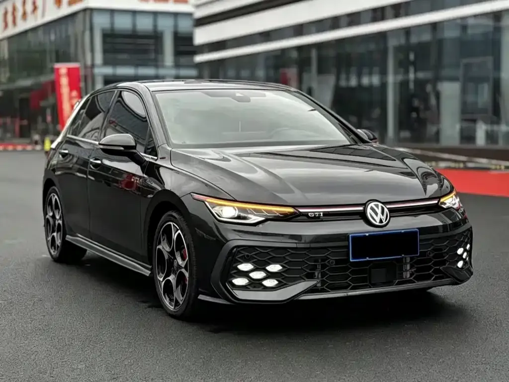 Volkswagen Golf GTI — фото 8
