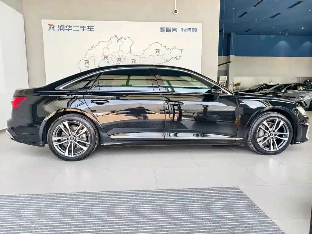 Audi A6L — фото 2