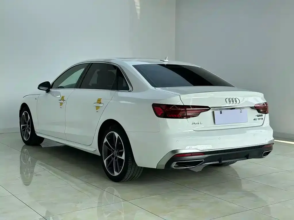 Audi A4L — фото 5