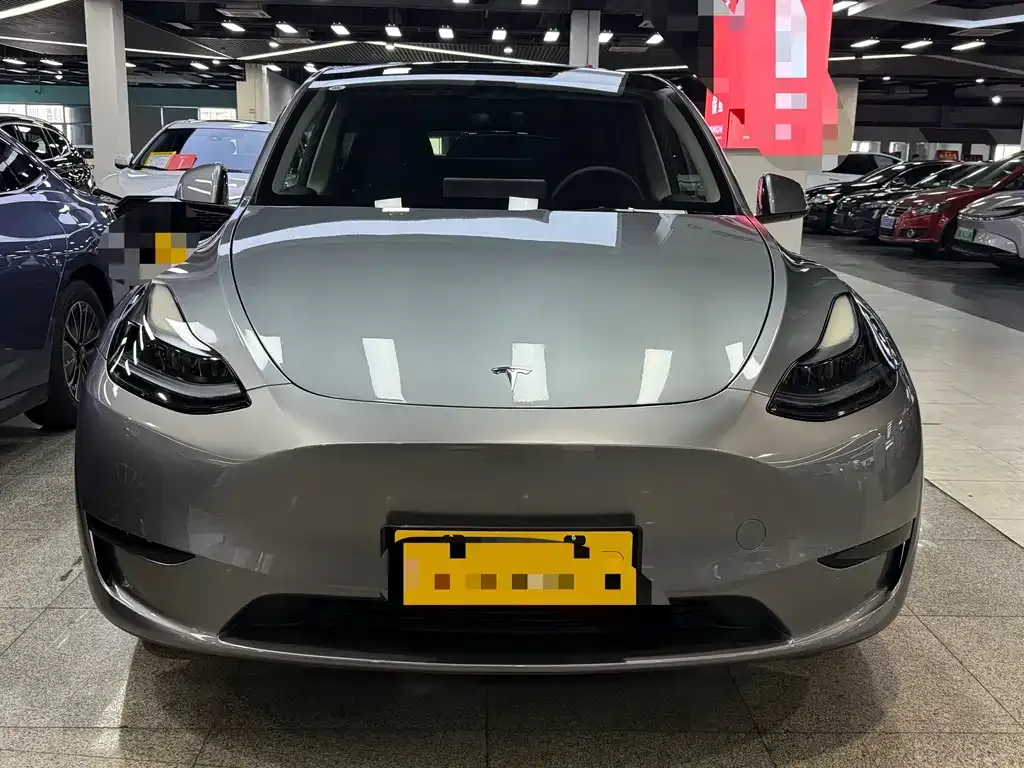 Tesla Model Y — фото 7