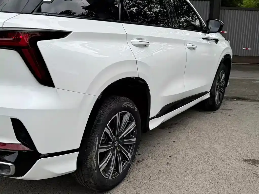 Changan CS75PLUS — фото 9