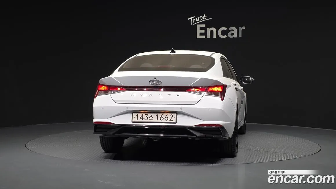 Hyundai AVANTE — фото 2