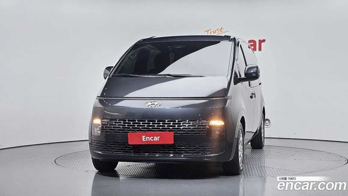 Hyundai Staria — фото 2