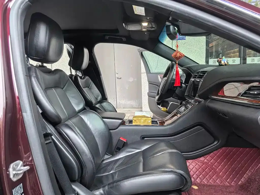 Lincoln Continental — фото 10