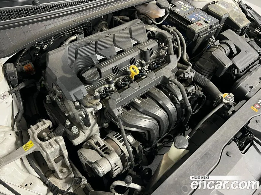 Hyundai AVANTE — фото 10