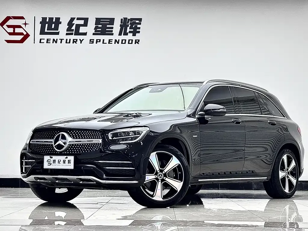Mercedes-Benz GLC — фото 1