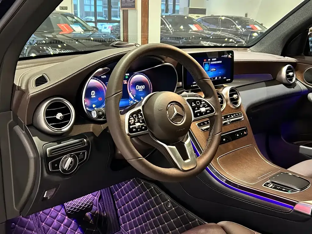 Mercedes-Benz GLC — фото 5