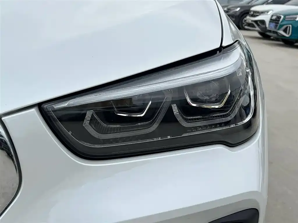 BMW X1 — фото 4