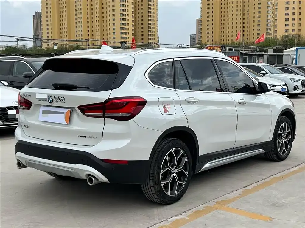 BMW X1 — фото 10