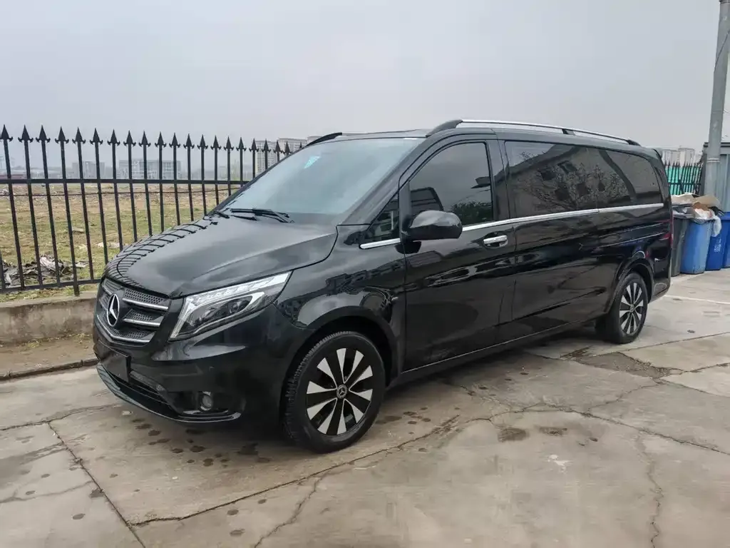 Mercedes-Benz Vito — фото 1