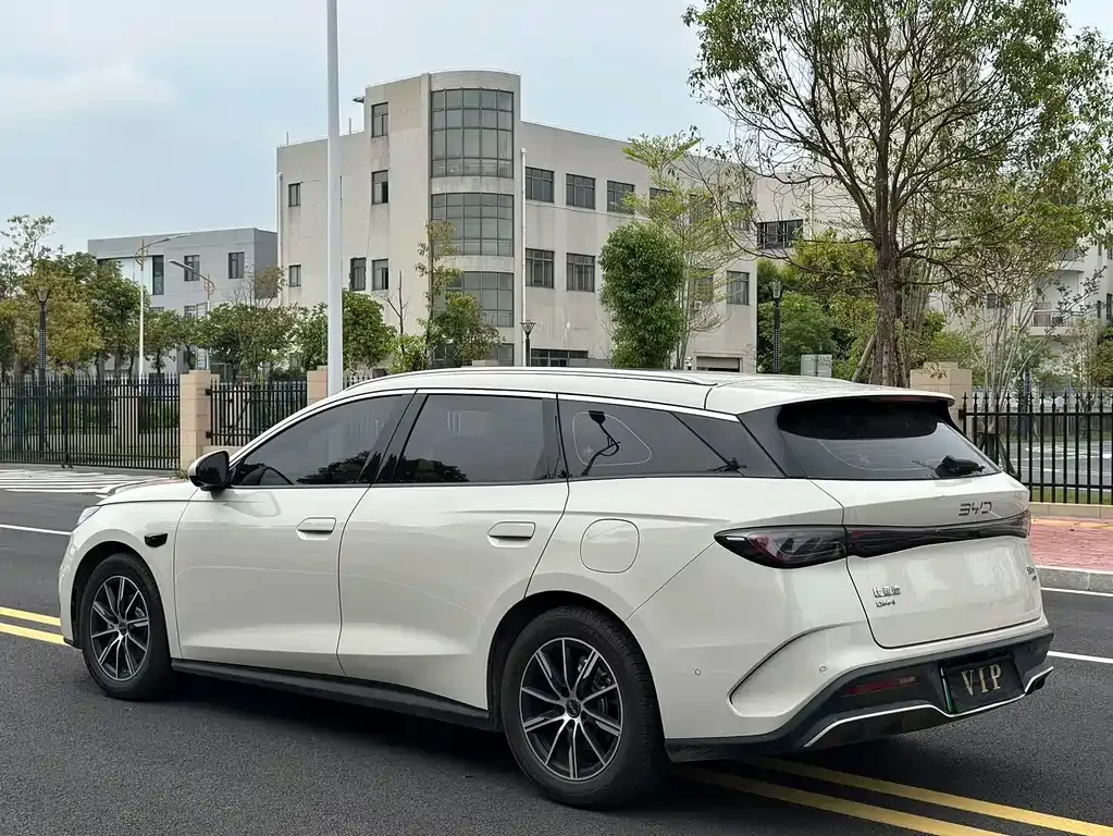 BYD Seal 06 DM-i Touring Edition — фото 7