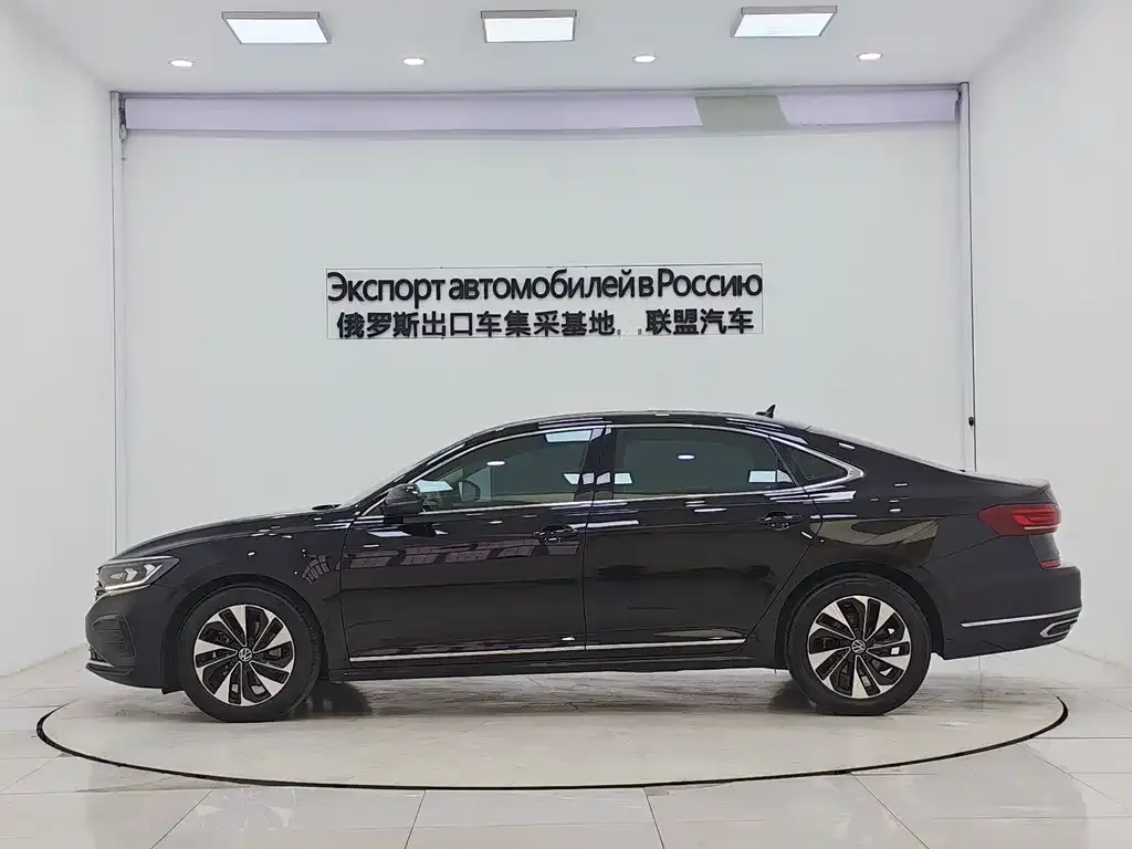 Volkswagen Passat — фото 6