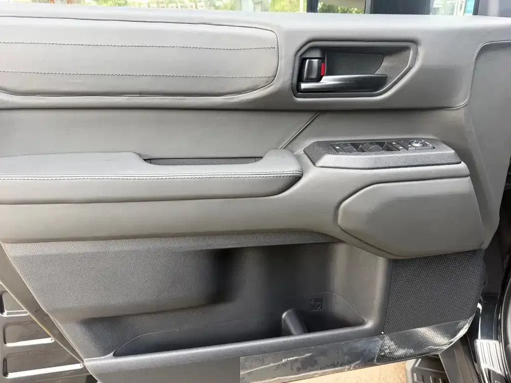 Toyota Prado — фото 4