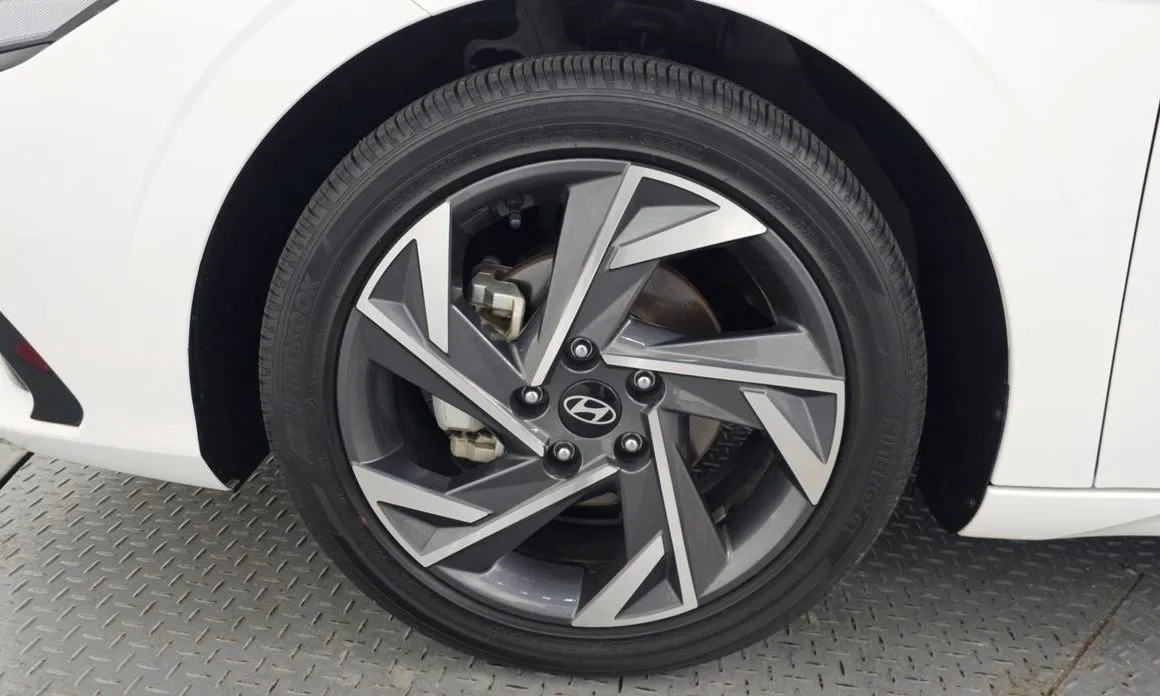 Hyundai AVANTE — фото 9
