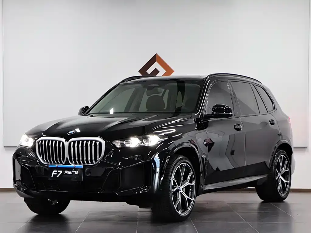 BMW X5 — фото 1