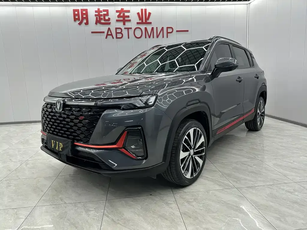 Changan CS35PLUS — фото 1