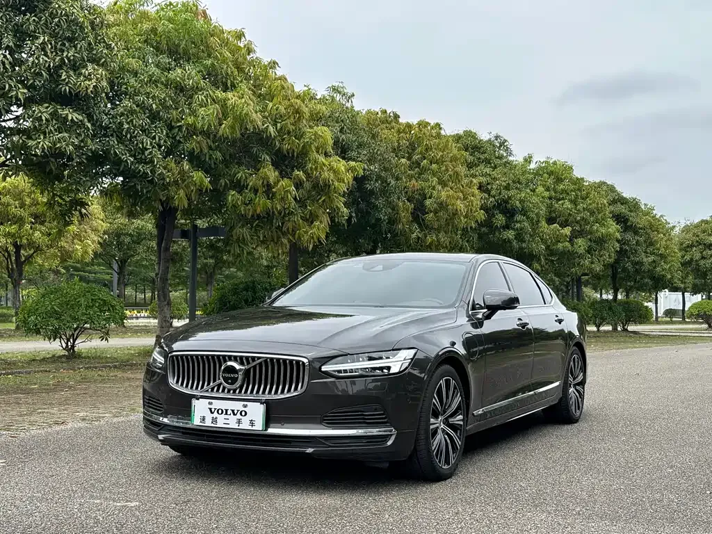 Volvo S90 PHEV — фото 1