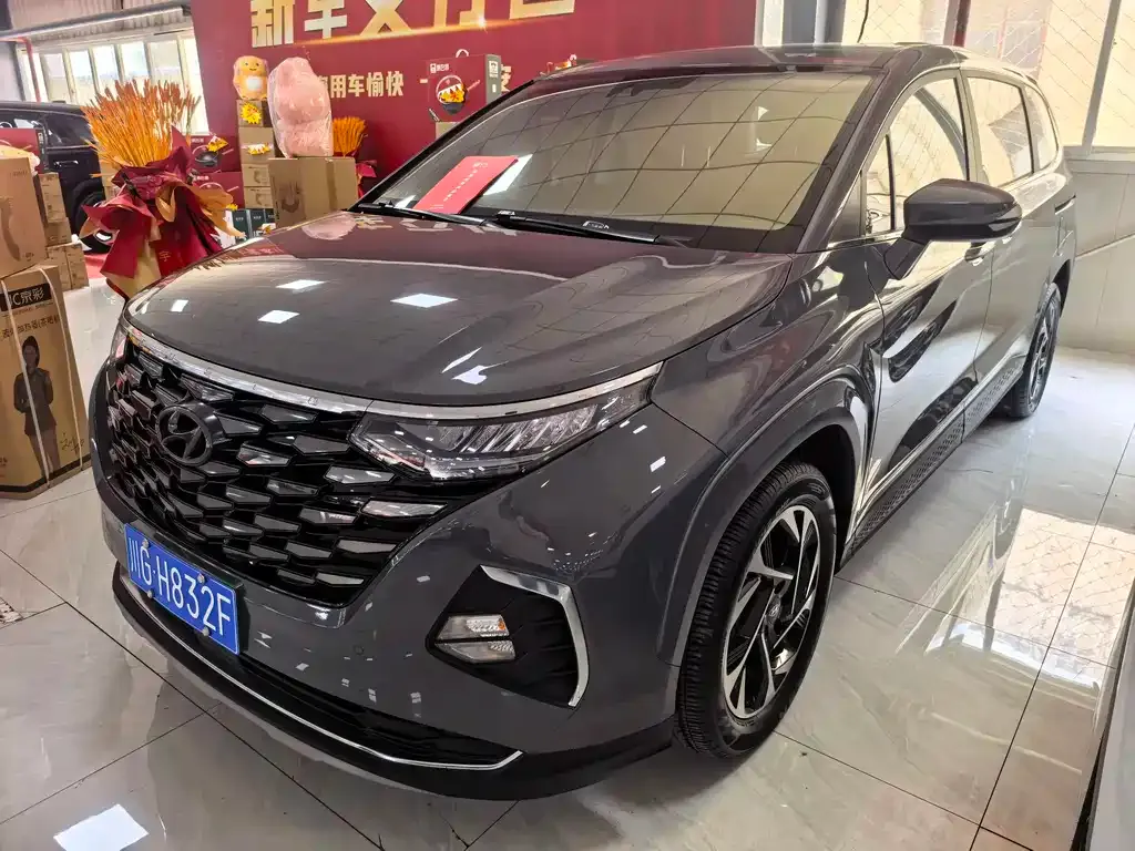 Hyundai Custo — фото 1