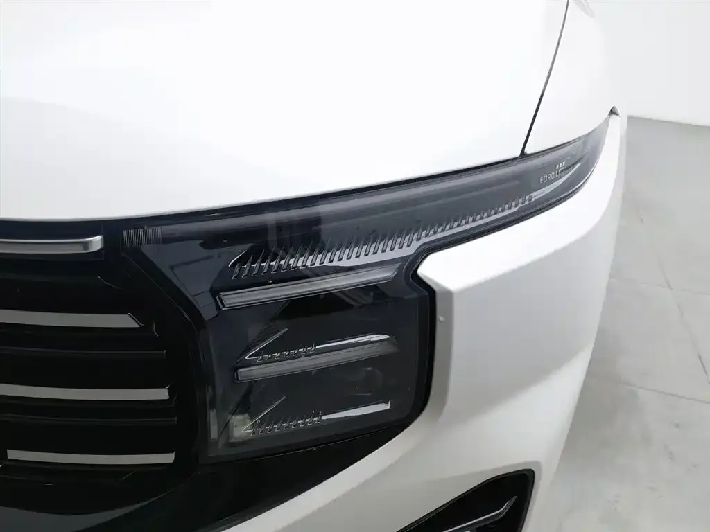 Ford Edge — фото 3