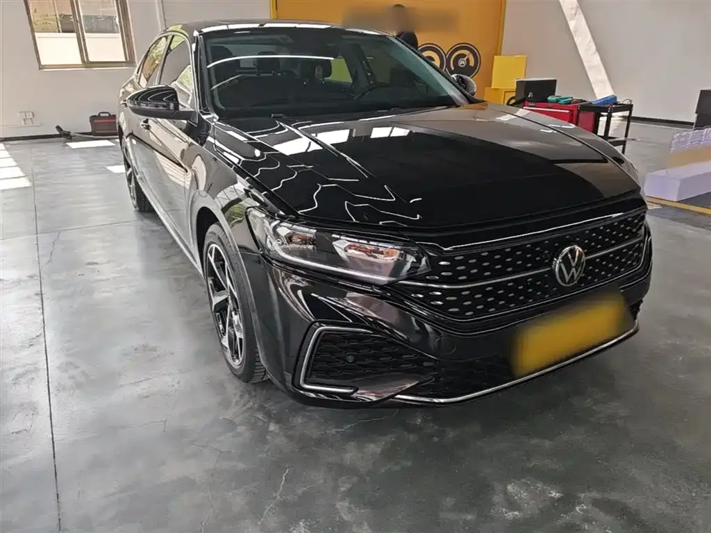 Volkswagen Passat — фото 4