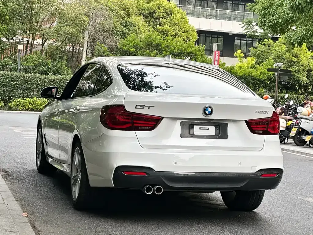 BMW 3 Series GT — фото 3