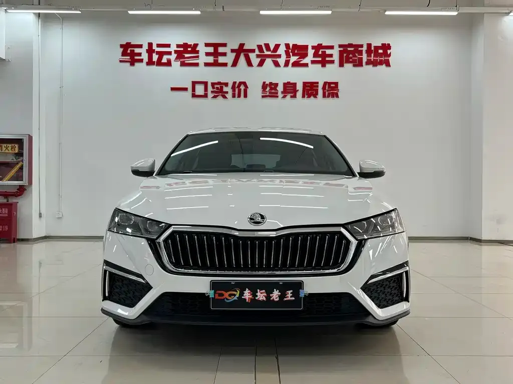 Skoda Octavia — фото 8