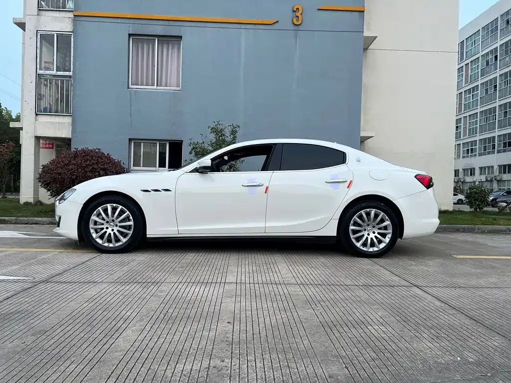 Maserati Ghibli — фото 9