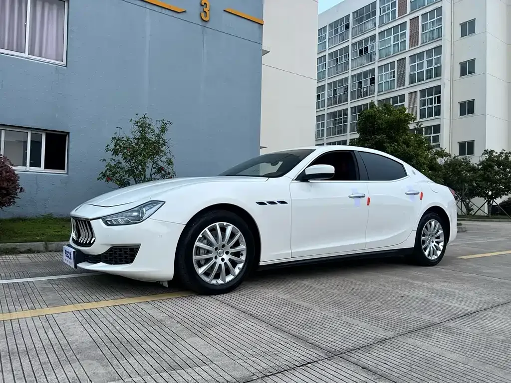 Maserati Ghibli — фото 8