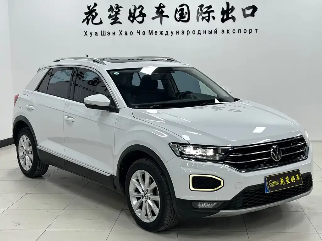 Volkswagen T-Roc — фото 10