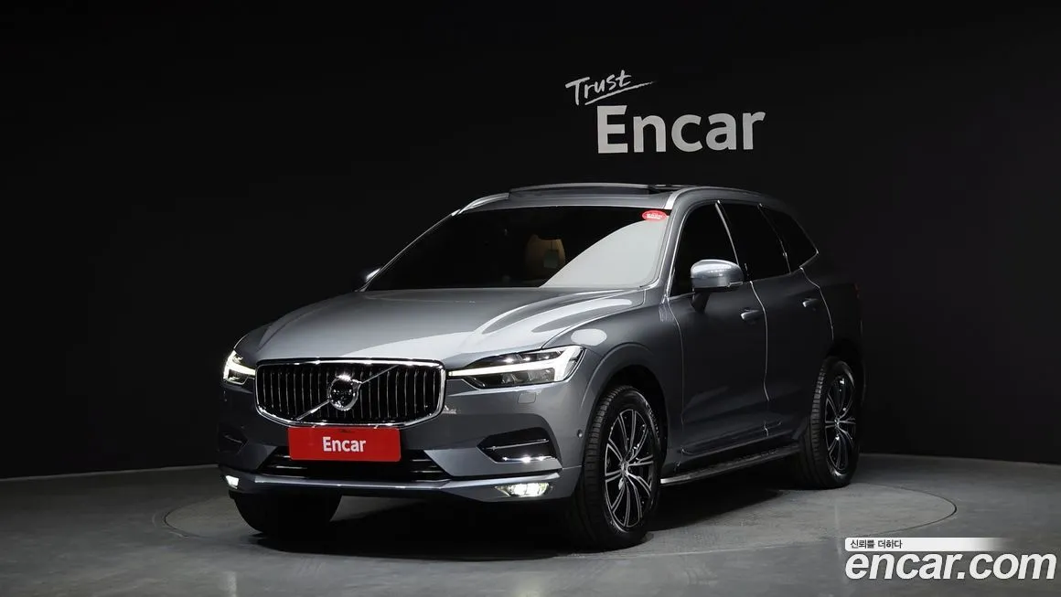 Volvo XC60 — фото 1