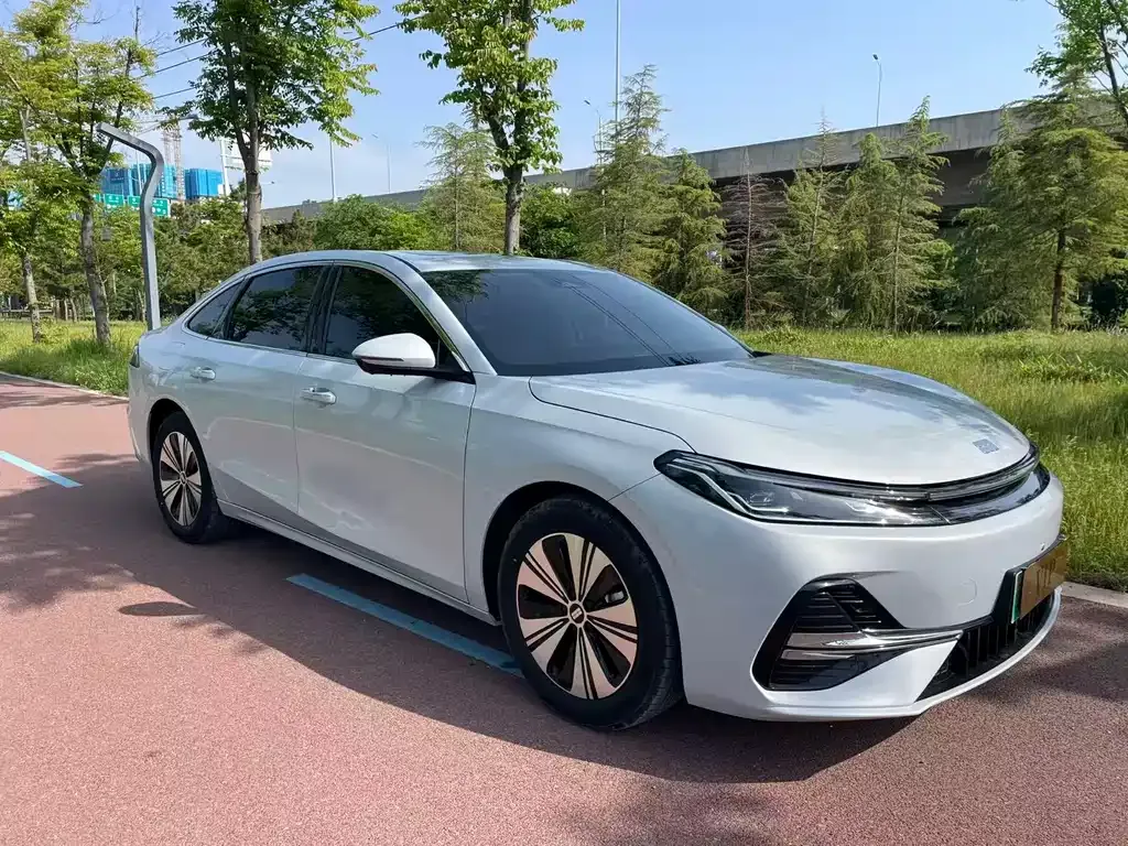 Geely Galaxy A7 — фото 8