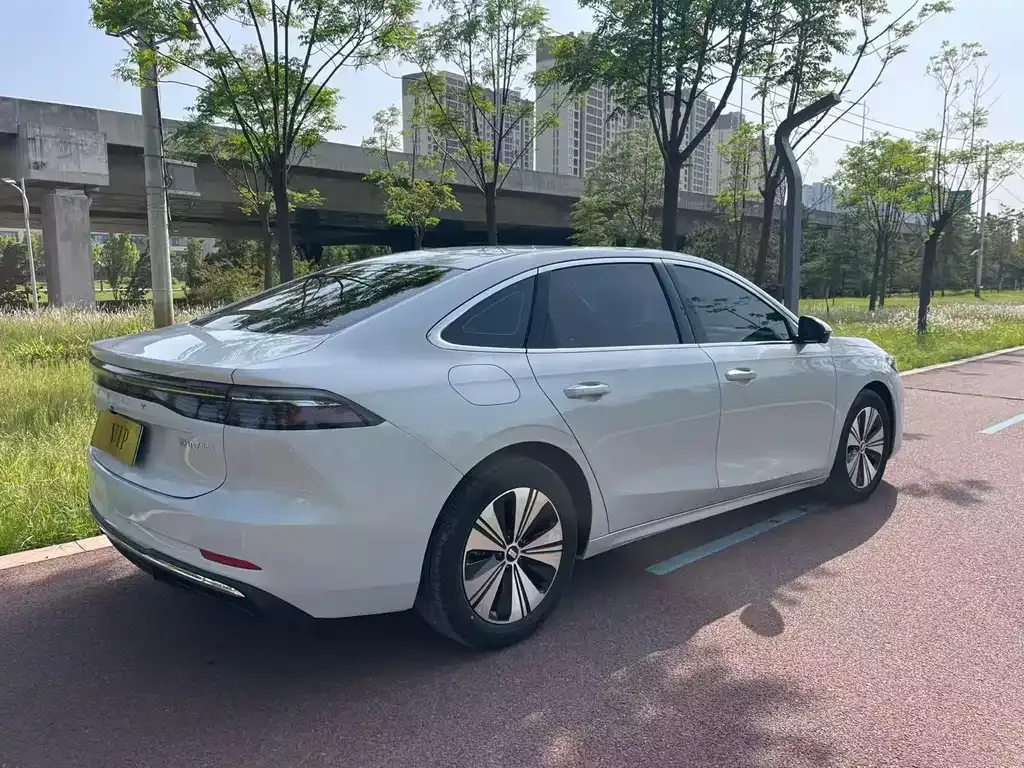 Geely Galaxy A7 — фото 7