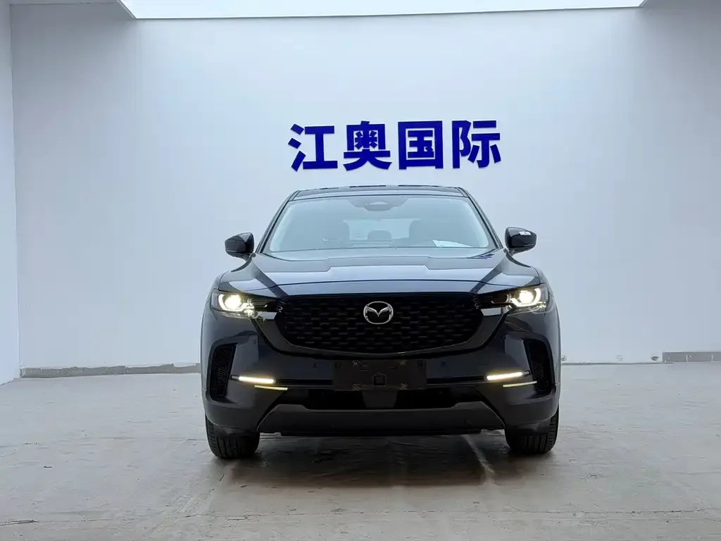 Mazda CX-50 — фото 1
