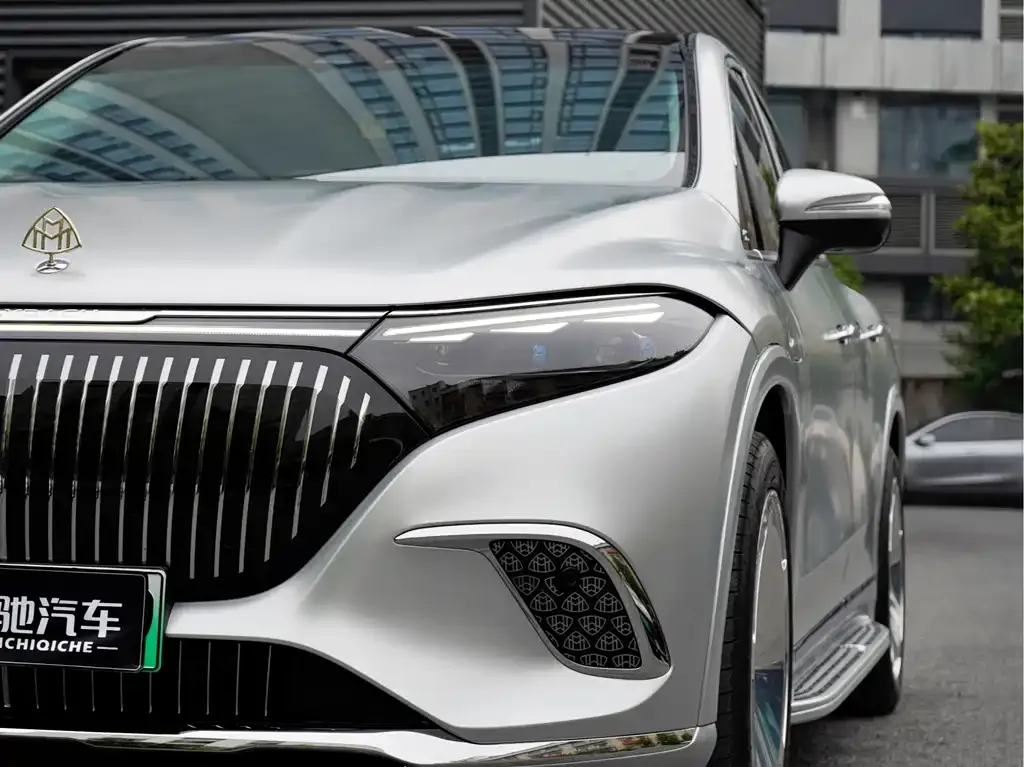 Mercedes-Benz EQS SUV — фото 7