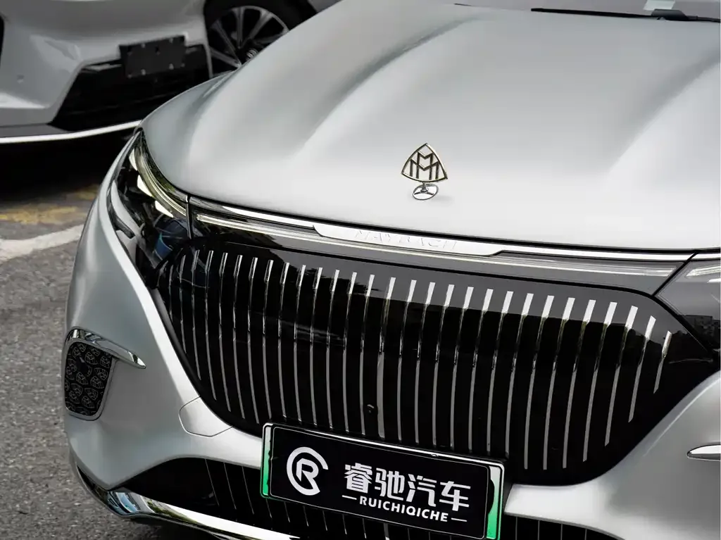 Mercedes-Benz EQS SUV — фото 5