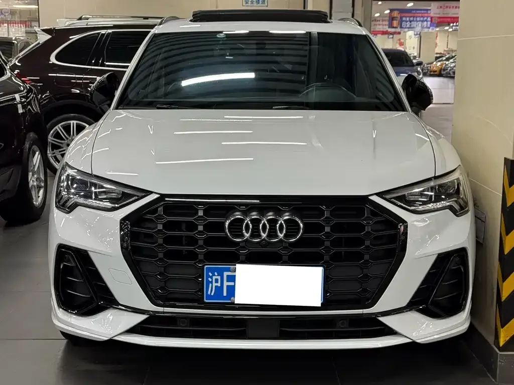 Audi Q3 — фото 10