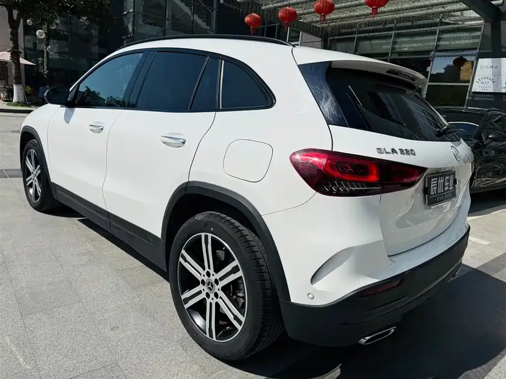 Mercedes-Benz GLA — фото 2